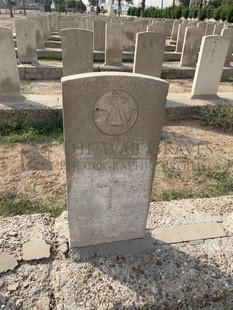 BAGHDAD (NORTH GATE) WAR CEMETERY - WALLIS, A J